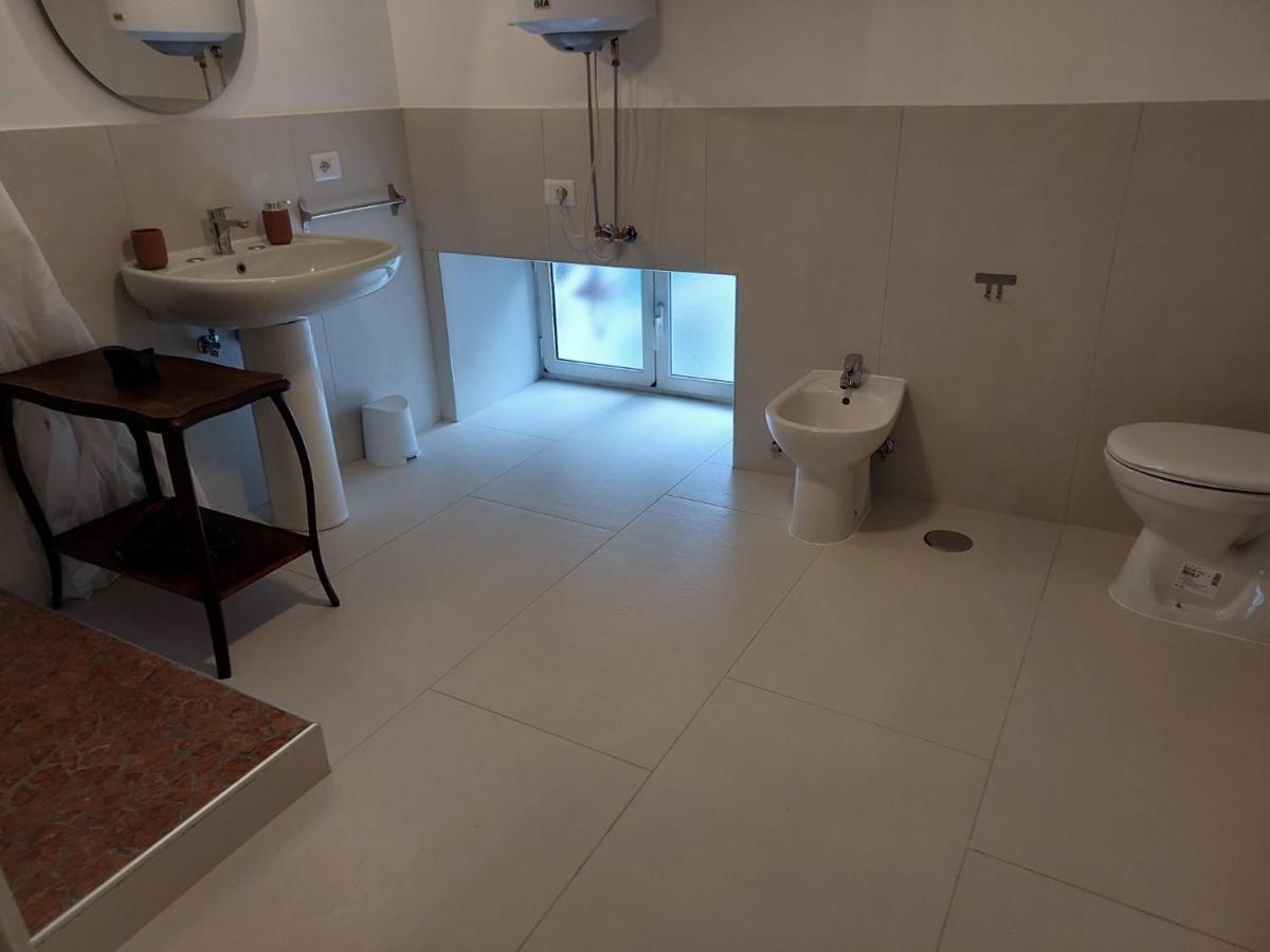 B&B Palazzo Carafa Di Montorio 那不勒斯 外观 照片