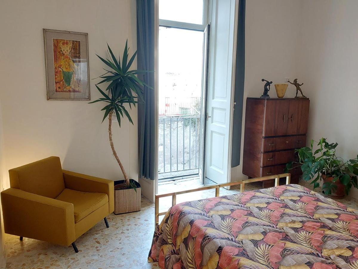 B&B Palazzo Carafa Di Montorio 那不勒斯 外观 照片